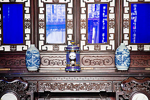 中式客厅,花瓶,钟,升