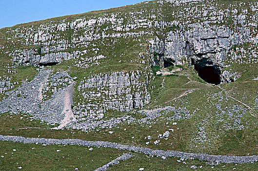 维多利亚,洞穴,11世纪