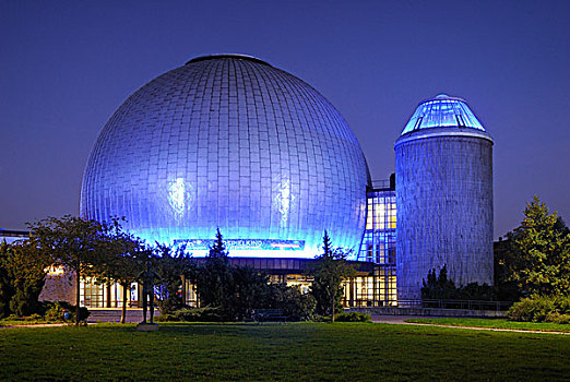 天文馆,夜晚,波棱拉乌尔冰山,潘克尔,柏林,德国,欧洲