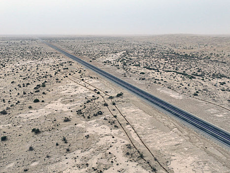 新疆尉犁,乌若沙漠高速公路