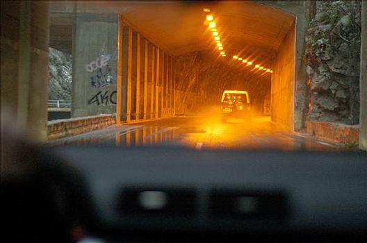 隧道,汽车
