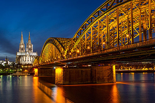 科隆大教堂,霍恩佐伦大桥,莱茵河,历史,中心,夜景,科隆,北莱茵威斯特伐利亚,德国,欧洲