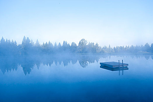 美国,佛蒙特州,浮码头,蓝色背景,雾状,早晨