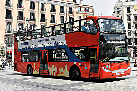 巴士,马德里,旅游大巴,西班牙,欧洲