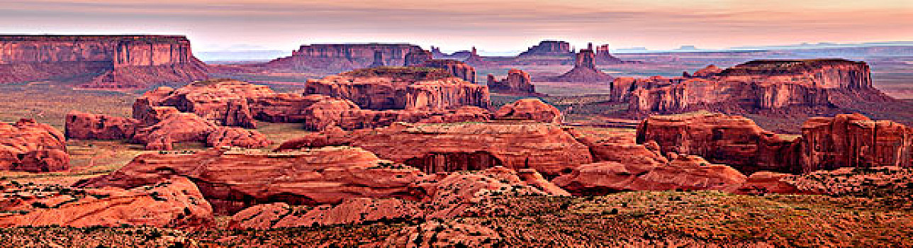 美国,亚利桑那,纪念碑谷纳瓦霍部落公园,全景,方山,黎明,大幅,尺寸