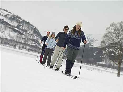 朋友,跋涉,雪