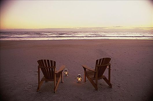两个,灯笼,草坪椅,海滩
