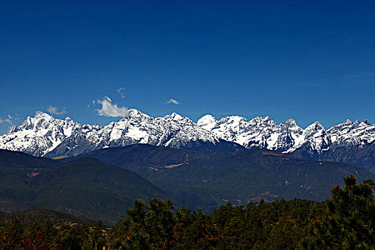 玉龙雪山