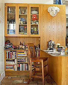 架子,柜子,靠近,早餐吧,收藏,烹调,书本,瓷器