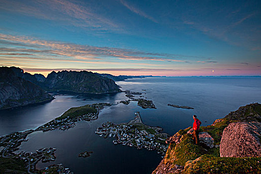 风景,瑞恩,山,子夜太阳,莫斯克内斯,罗弗敦群岛,挪威,欧洲
