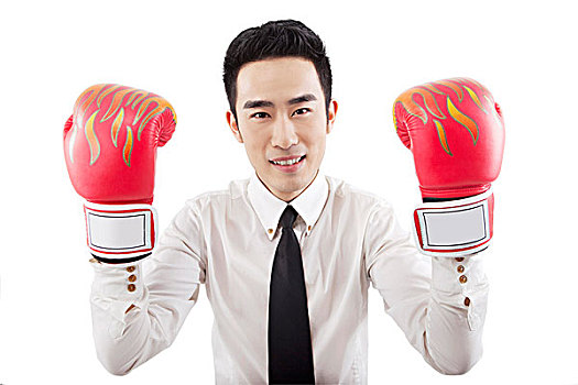商务人士和拳击手套