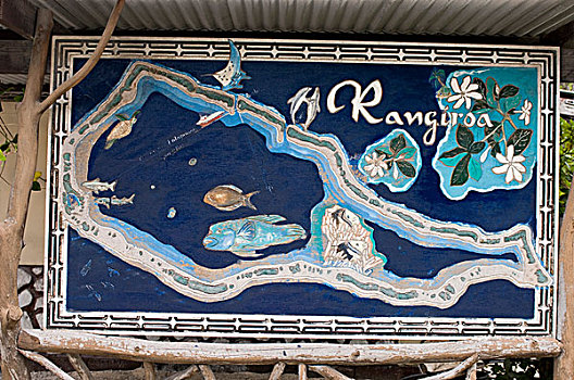 朗伊罗阿岛,土阿莫土群岛,法属玻利尼西亚