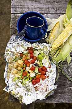 杂蔬,箔,玉米棒,野餐桌
