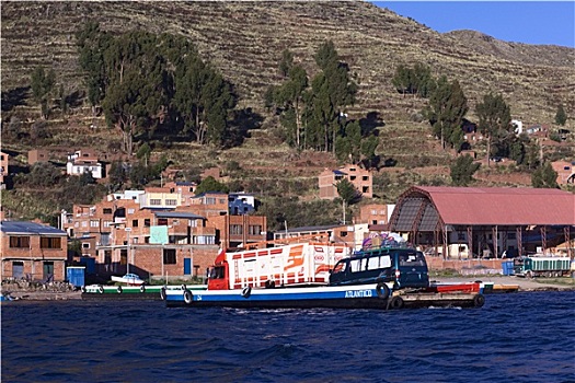 装载,渡轮,穿过,海峡,提提卡卡湖,玻利维亚