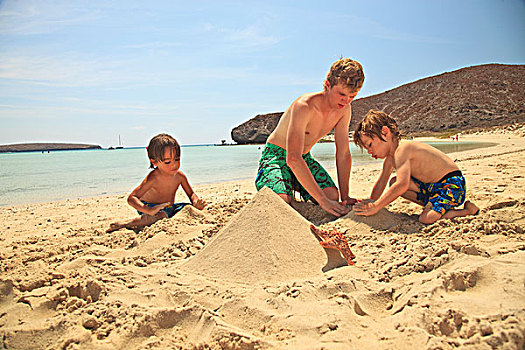 三个男孩,玩,沙子,边缘,国家,海洋公园,北下加利福尼亚州,墨西哥