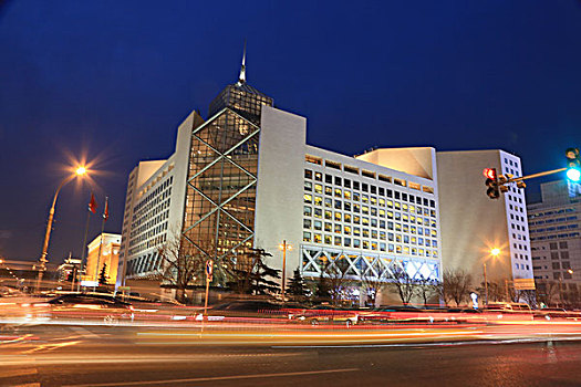 2017年12月23日北京西城区西单地区建筑夜景