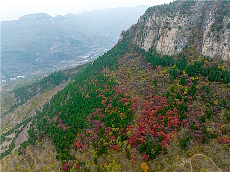 航拍济南三媳妇山