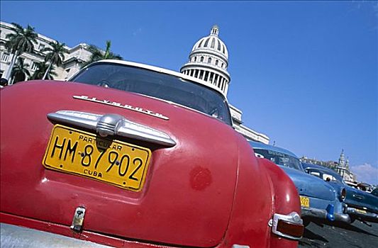 老爷车,国会大厦建筑,哈瓦那,古巴