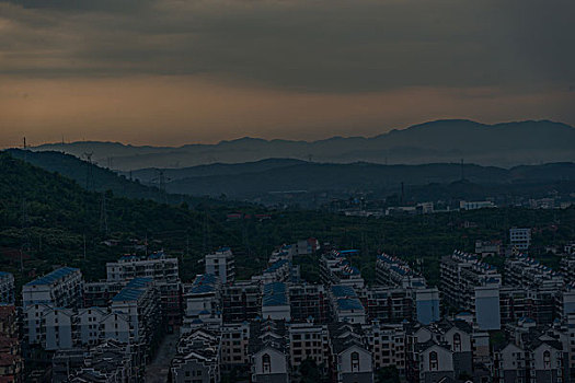 东江庭院