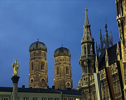 玛利亚广场,尖顶,圣母教堂,柱子,右边,慕尼黑,上巴伐利亚,德国