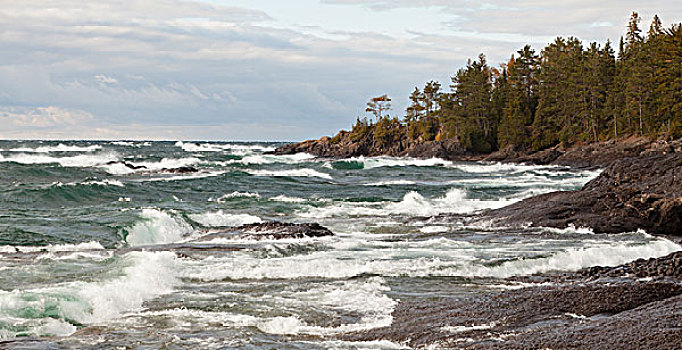 碰撞,波浪,岩石,海岸线,苏必利尔湖,靠近,安大略省,加拿大