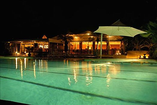 斐济,维提岛,珊瑚海岸,胜地,游泳池,反射,餐馆,酒店,夜晚