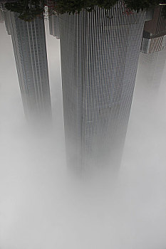 雨雾中的广州西塔,广州国际金融中心,广州ifc