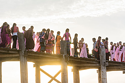阿马拉布拉,柚木桥,柚木,步行桥,女僧侣,曼德勒,区域,缅甸