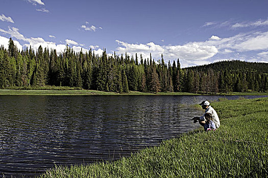男人,女孩,钓鱼,高山湖,橡木溪,科罗拉多,美国