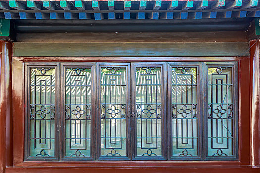 承德避暑山庄古建筑中式窗户