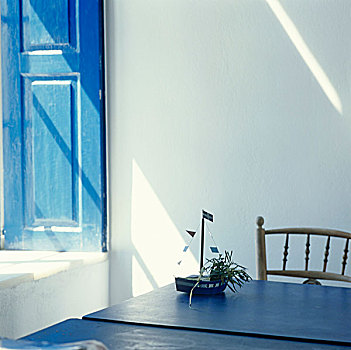 小,植物,模型,船,坐,蓝色,涂绘,桌子,简单,客厅