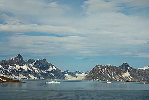 挪威,斯瓦尔巴群岛,斯匹次卑尔根岛,漂亮,崎岖,风景,巨大,冰河,慢,闲适