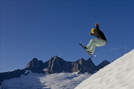 滑雪板玩家,跳跃,斜坡,区域,棉田豪冰河,塔,背景,东南部,阿拉斯加