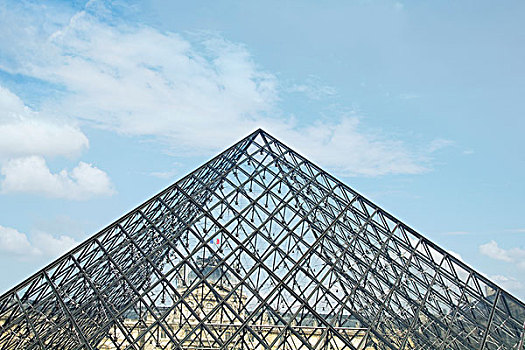 仰视,金字塔,卢浮宫金字塔,卢浮宫,巴黎,法国