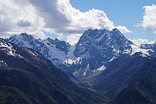 云南梅里雪山