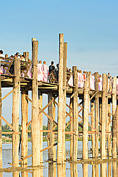 阿马拉布拉,柚木桥,柚木,步行桥,陶塔曼湖,女僧侣,曼德勒,区域,缅甸