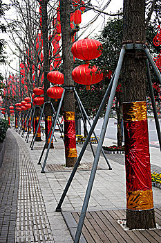 重庆南岸区春节期间街头搭建的花灯一条街
