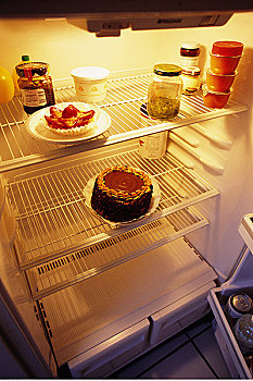 电冰箱,蛋糕,糕点