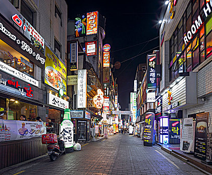 韩国首尔餐饮一条街