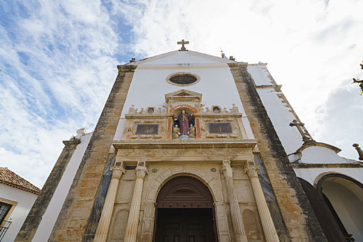 葡萄牙小镇奥比杜什天主教堂