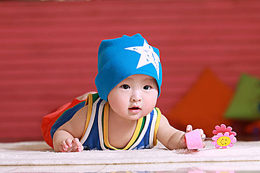 可愛的男嬰兒