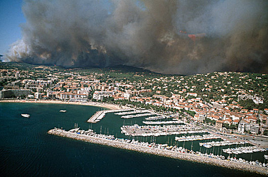 法国,普罗旺斯,俯视,港口,森林火灾