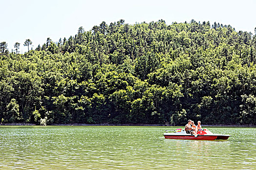 踏板船,湖