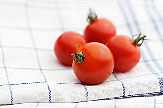 四个,西红柿,抹布