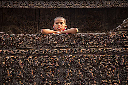 缅甸,曼德勒,新信徒,僧侣,看,上方,墙壁,画廊