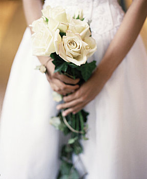 特写,新娘,手,拿着,花束,白色,玫瑰