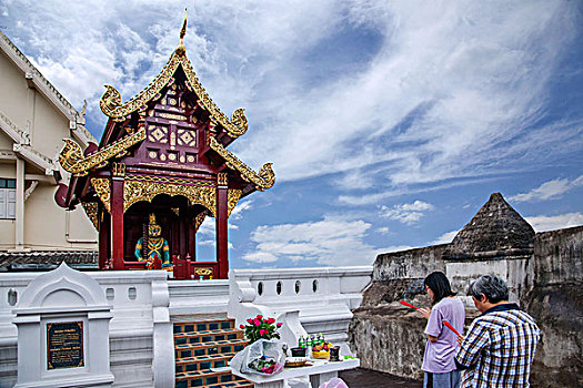 泰国清迈古城契迪龙寺,wat,chedi,luang,偏殿佛塔,卧佛