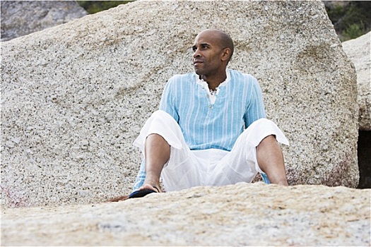 孤单,男人,坐,旁侧,石头,海滩,思考