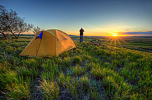 人,露营,草原国家公园,萨斯喀彻温,加拿大