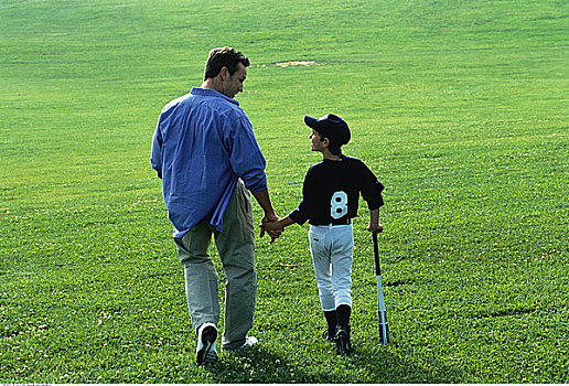 后视图,父亲,儿子,穿,棒球服,户外